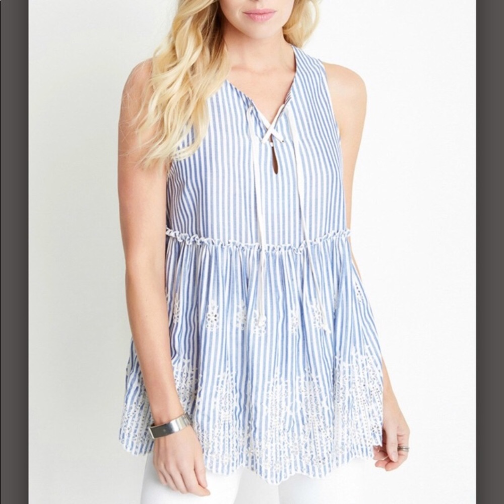 Pinstripe eyelet flared lace up tank